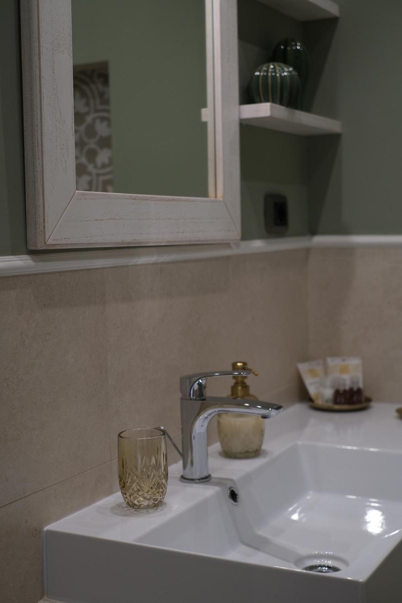 Hotel Il Poggiolo Fiorito Taranto Esterno foto