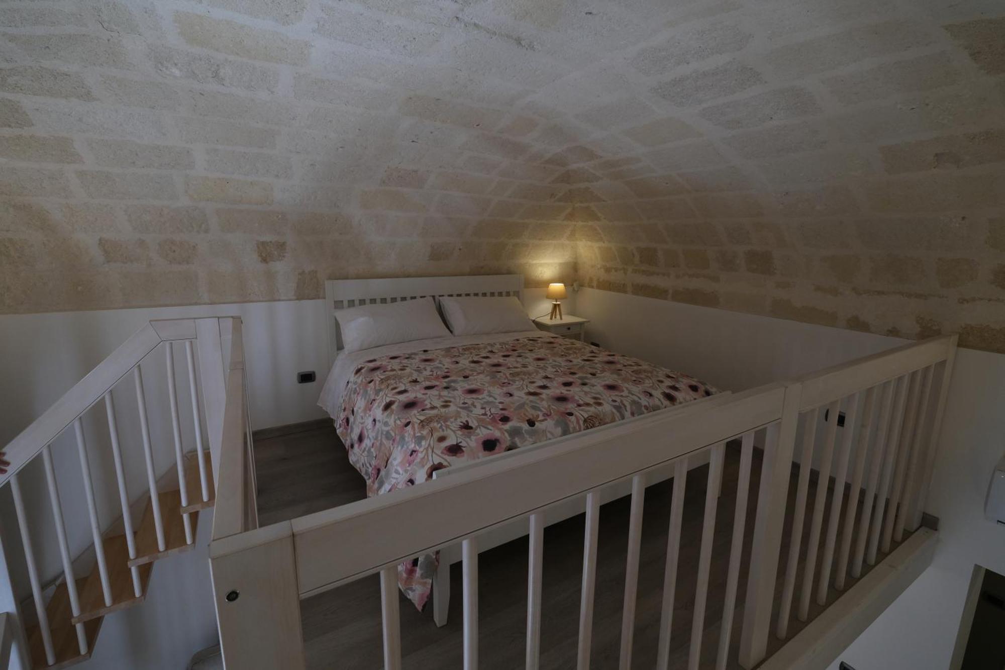 Hotel Il Poggiolo Fiorito Taranto Esterno foto