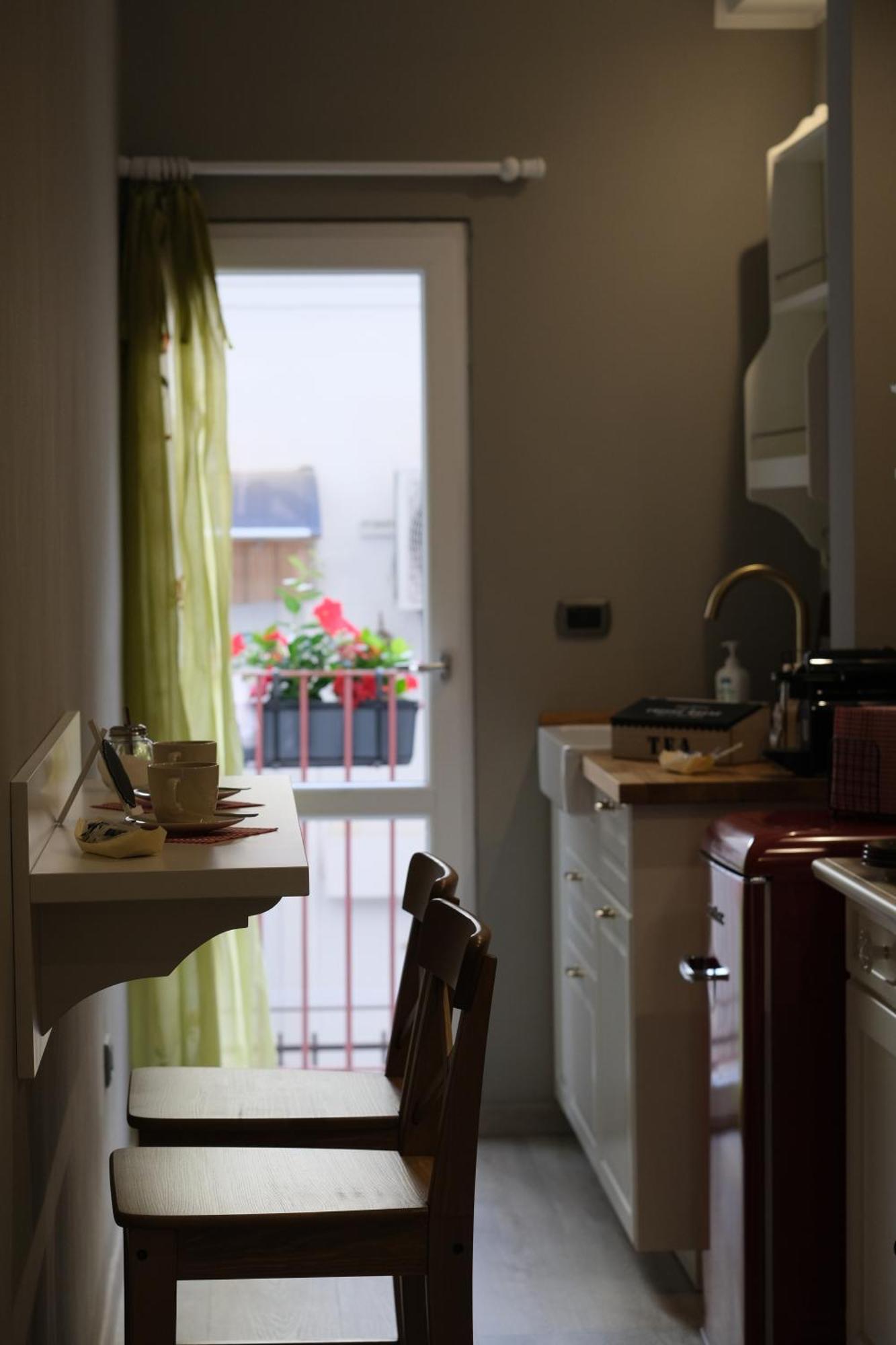 Hotel Il Poggiolo Fiorito Taranto Esterno foto