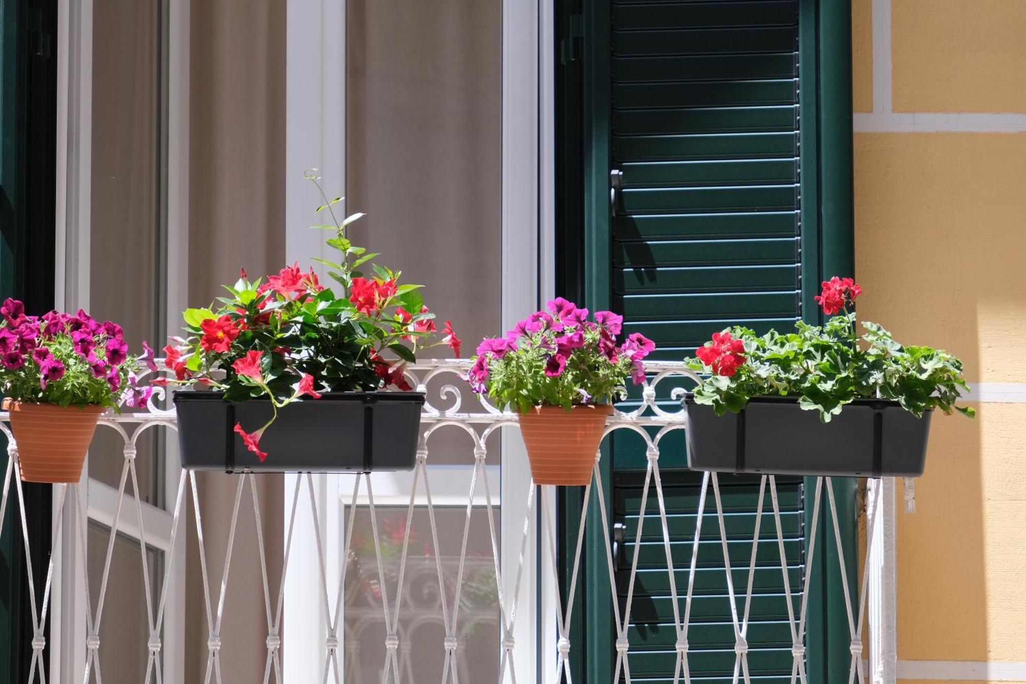 Hotel Il Poggiolo Fiorito Taranto Esterno foto