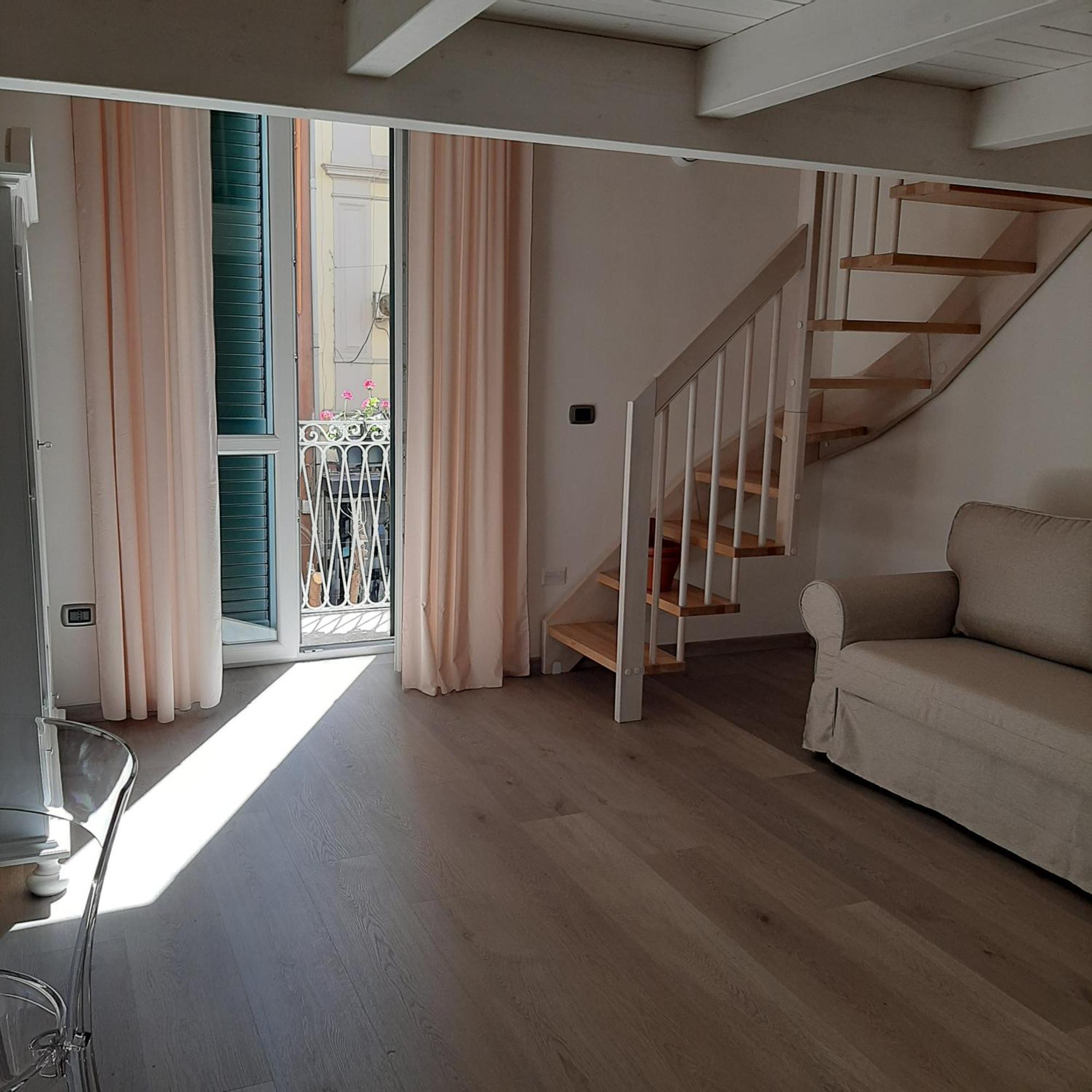 Hotel Il Poggiolo Fiorito Taranto Esterno foto