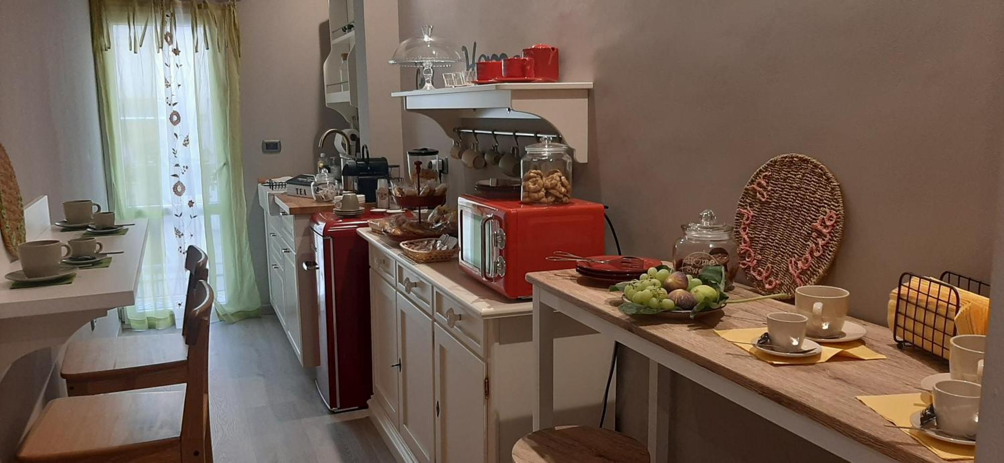 Hotel Il Poggiolo Fiorito Taranto Esterno foto
